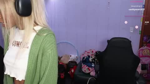 MOCHA   JAMES THE NPC  online show from 05/02/26, 01:32