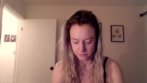 mockingbirds91 online show from 03/28/26, 03:39