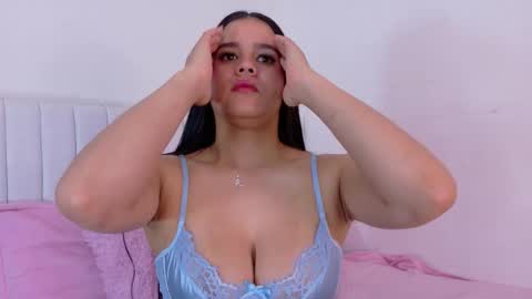 zoe ross online show from 09/16/25, 07:04