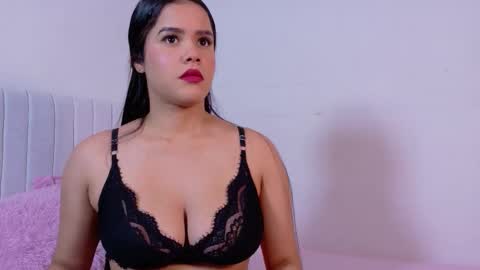 zoe ross online show from 11/11/25, 07:25