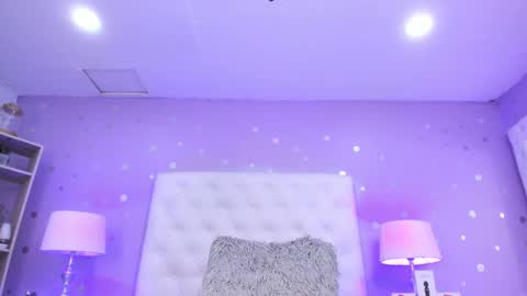 Sophia  online show from 03/12/25, 11:01