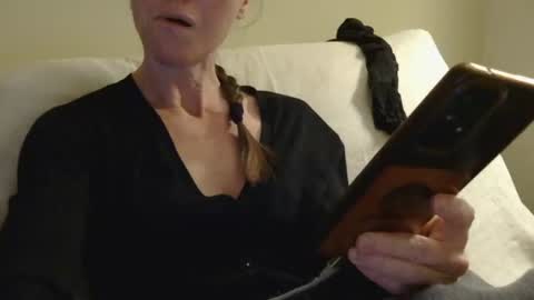 Aurora online show from 12/14/25, 11:42