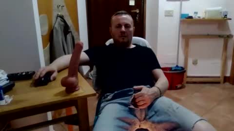 modesto1969 online show from 04/12/26, 05:18