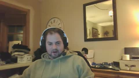 moeschoolnyc online show from 11/30/25, 01:20