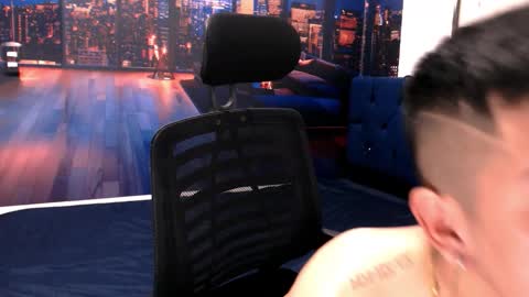 Snapshot of mohameedkonate chatting on 11/18/25, 03:34 Mohamed online show from 11/18/25, 03:34