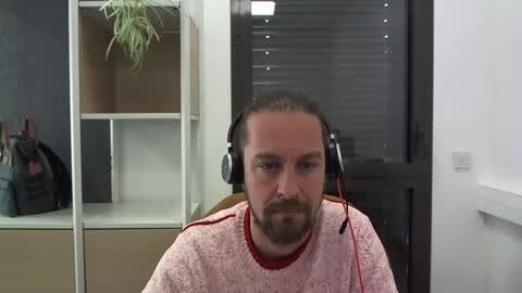 Julien online show from 12/06/24, 02:06