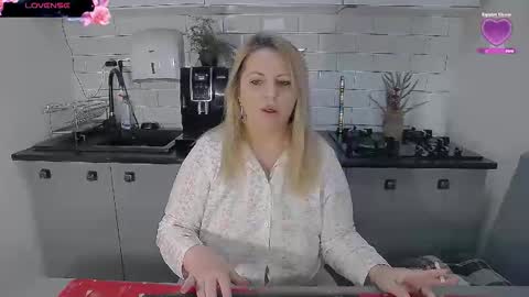 erika online show from 01/10/26, 07:43