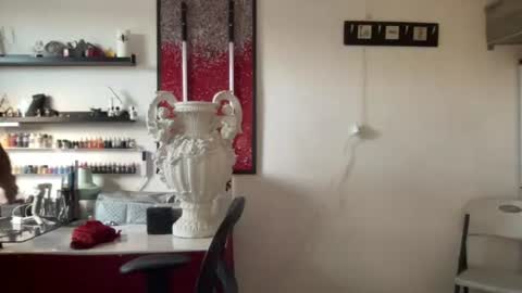 Snapshot of molinathor02 chatting on 07/18/26, 12:15 JL online show from 07/18/26, 12:15