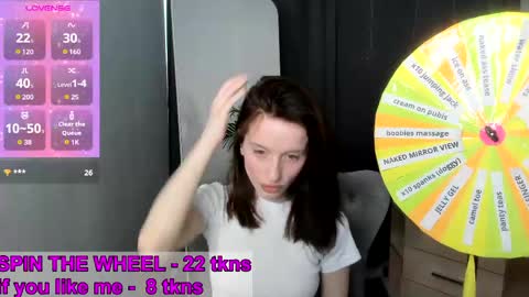 Snapshot of mollie_blush chatting on 05/06/26, 07:35 mollie_blush online show from 05/06/26, 07:35