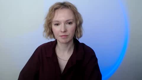 mollilove online show from 04/28/26, 08:52