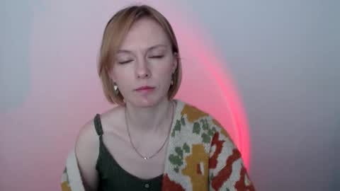 mollilove online show from 05/16/26, 06:21