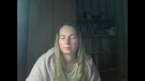 molly971345 online show from 02/04/26, 11:42