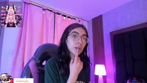 Snapshot of molly__a chatting on 07/29/26, 04:38 Molly online show from 07/29/26, 04:38