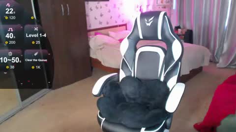 Snapshot of molly_barbie chatting on 05/07/26, 12:21 Molly Prvt is open online show from 05/07/26, 12:21
