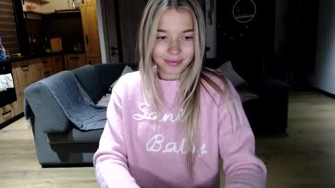 Molly online show from 01/16/26, 02:21