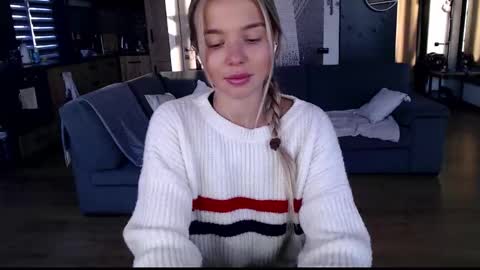 Molly online show from 01/17/26, 01:27