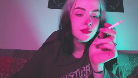 Molly Crow online show from 02/09/25, 10:00