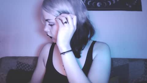 Molly Crow online show from 02/15/25, 01:10