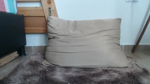 Molly online show from 12/28/24, 08:36