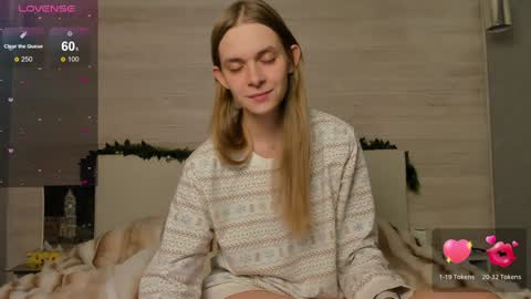 Molly Hunt online show from 01/10/25, 01:52