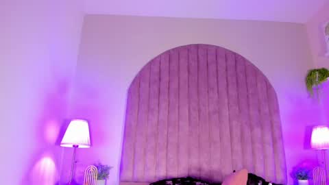 Snapshot of molly_jackson chatting on 02/10/25, 02:59 Molly Jackson online show from 02/10/25, 02:59