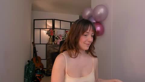 Snapshot of molly_marmalade_ chatting on 07/13/26, 06:00 MOLLY online show from 07/13/26, 06:00