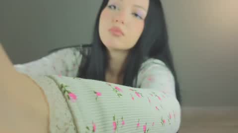 Snapshot of molly_millerr chatting on 07/21/26, 08:55 molly_millerr online show from 07/21/26, 08:55