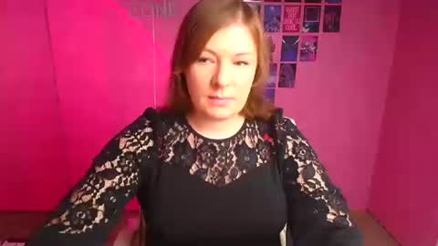 Molly online show from 11/24/25, 12:38