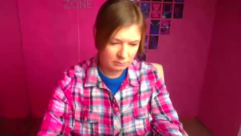 Molly online show from 12/21/25, 12:45