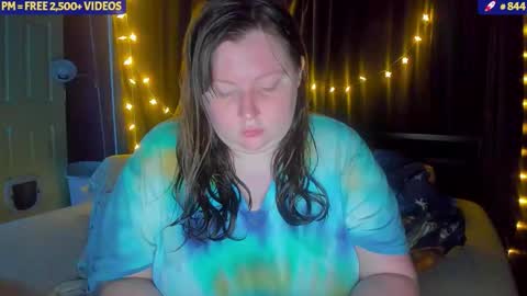 molly_moons online show from 11/25/25, 08:53