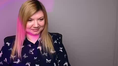 Molly online show from 02/04/25, 03:26