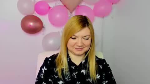 Molly online show from 02/25/25, 12:55