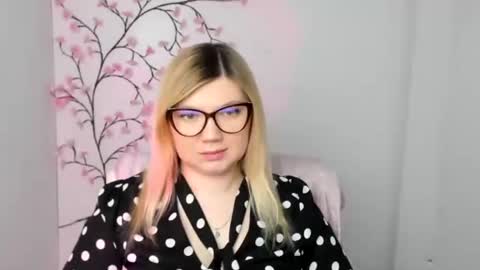 Molly online show from 01/09/26, 12:52