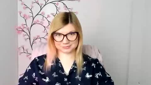 Molly online show from 03/07/26, 06:43