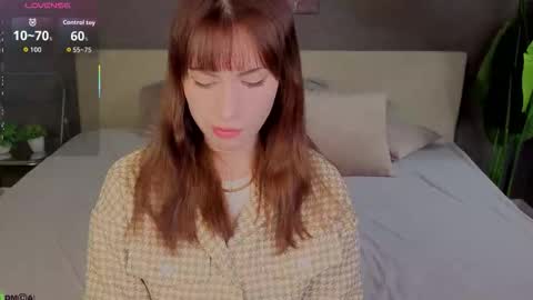 Molly online show from 11/10/25, 12:31