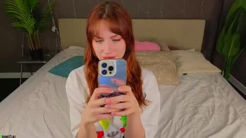 Molly online show from 04/24/26, 11:40