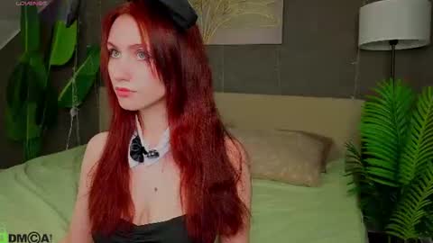 Snapshot of molly_rougge chatting on 07/27/26, 01:23 Molly online show from 07/27/26, 01:23