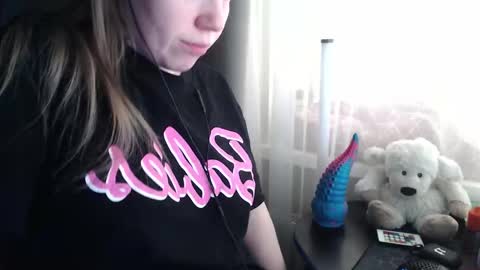 I have new photos come and see with love Molly online show from 02/04/26, 11:16