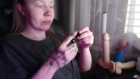 I have new photos come and see with love Molly online show from 03/16/26, 07:45