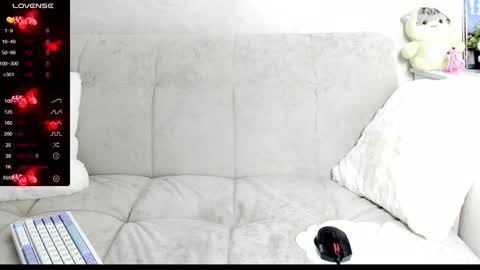 Snapshot of molly_sweetbaby chatting on 01/20/25, 04:21 Ill tell you when were private online show from 01/20/25, 04:21