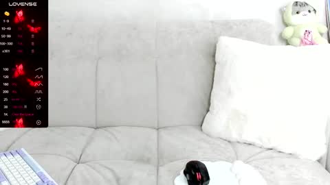 Snapshot of molly_sweetbaby chatting on 02/19/25, 06:21 Ill tell you when were private online show from 02/19/25, 06:21