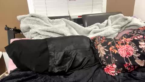 molly_theslut online show from 11/06/25, 08:59