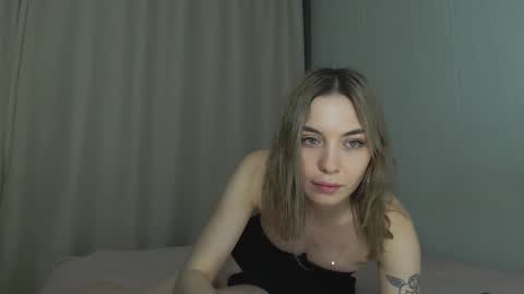 Snapshot of molly_wheel chatting on 02/15/25, 12:59 molly_wheel online show from 02/15/25, 12:59