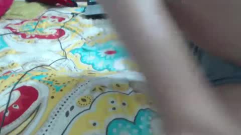 Snapshot of mollyandbra chatting on 01/25/25, 01:32 Molly And Brad online show from 01/25/25, 01:32