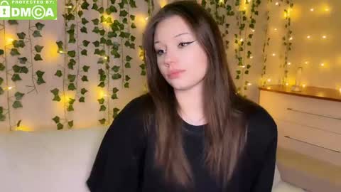 Molly online show from 04/21/26, 11:16