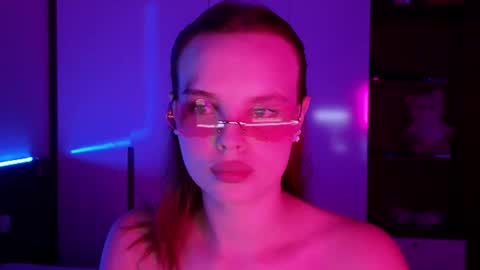 Molly online show from 06/25/26, 12:31