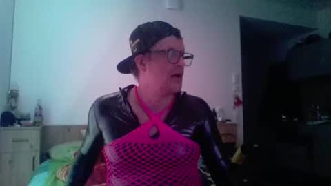 mollyboy23 online show from 03/19/26, 12:47