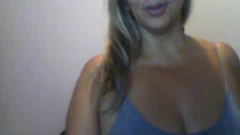 Molly Bunny online show from 07/10/26, 10:56