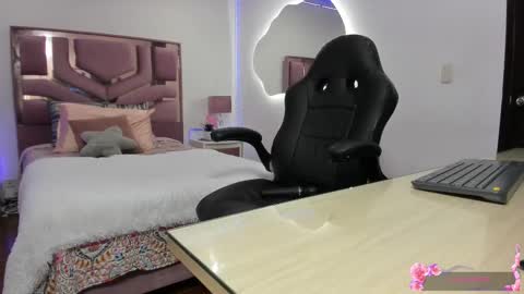 Molly  online show from 02/13/25, 11:28