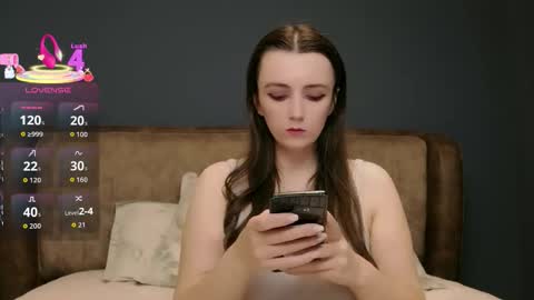 Snapshot of mollygreens chatting on 04/19/26, 08:11 Molly online show from 04/19/26, 08:11